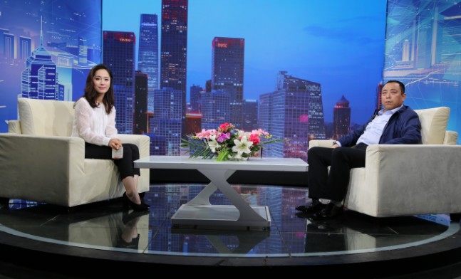 “潘家庄园文化旅游”创始人潘军峰对话《信用中国》主持人张露馨
